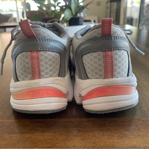 Ryka Inspire, Athletic Walking Sneaker Shoe, Gray Peach, Women’s size 9M - Picture 3 of 9
